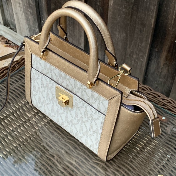 NWT Michael Kors Tina Small signature satchel - Picture 5 of 6